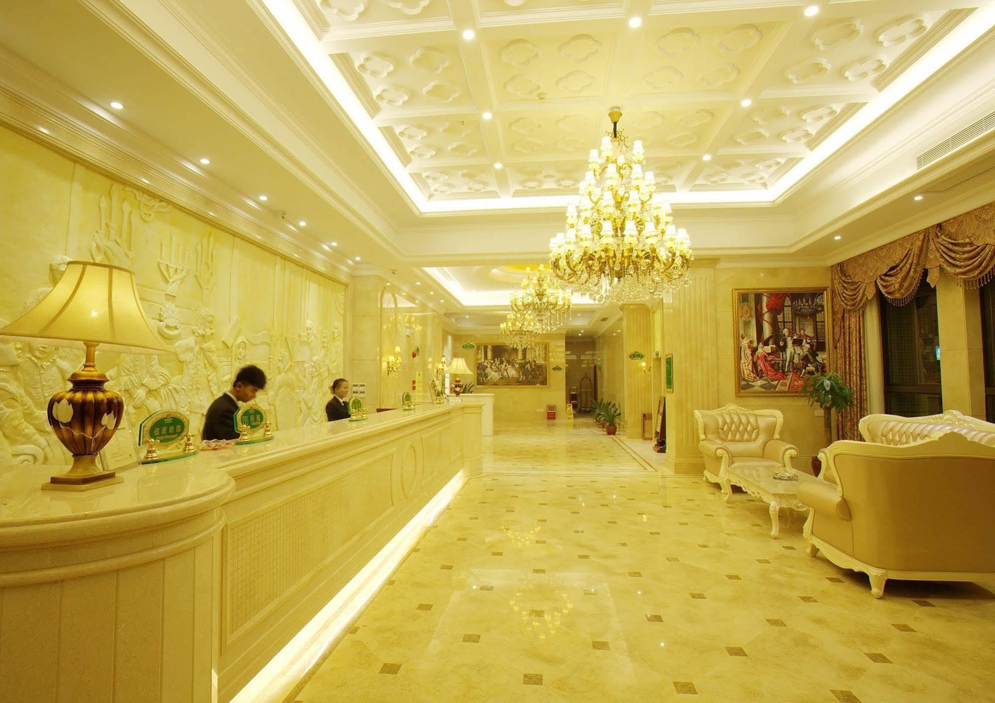 Vienna Hotel - Jinzhou Branch Гуанчжоу Экстерьер фото