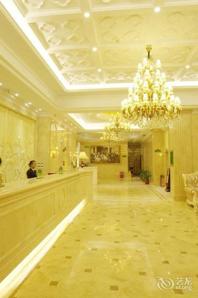 Vienna Hotel - Jinzhou Branch Гуанчжоу Экстерьер фото