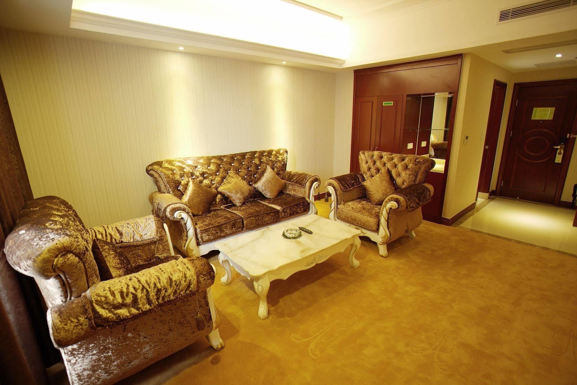 Vienna Hotel - Jinzhou Branch Гуанчжоу Экстерьер фото