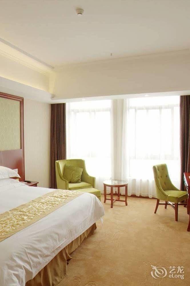 Vienna Hotel - Jinzhou Branch Гуанчжоу Экстерьер фото