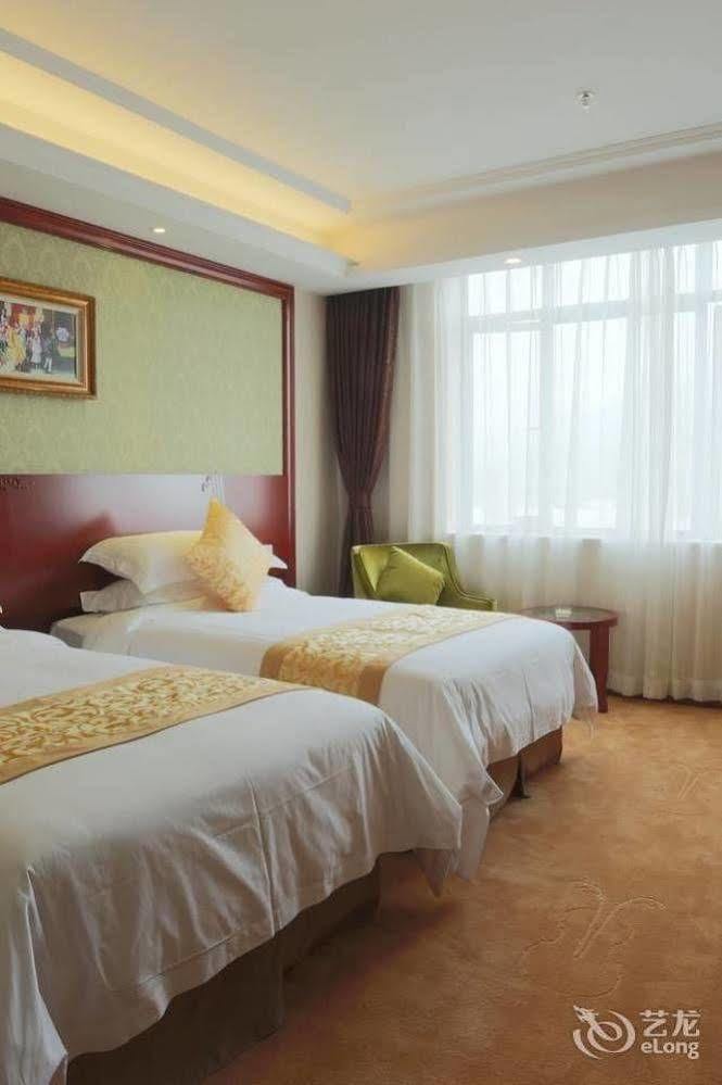 Vienna Hotel - Jinzhou Branch Гуанчжоу Экстерьер фото